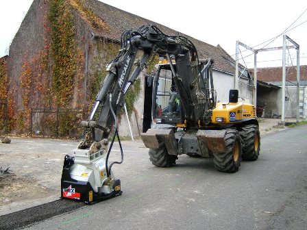 Simex PLB 450 excavator mounted planer