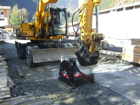 Siemx PLB 600 excavator mounted planer